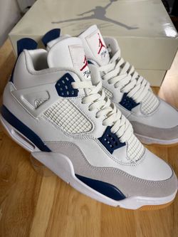 Jordan 4 SB Navy Blue DS Size 13