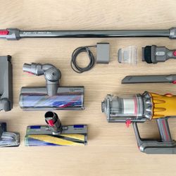 Dyson V12 Detect Slim + Detail Cleaning Kit