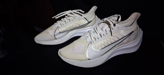 Nike Zoom Gravity "Platinum Tint"- Size 8.5M