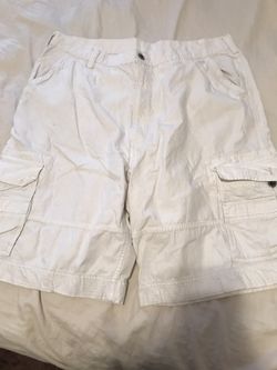 MENS white Levi shorts 42