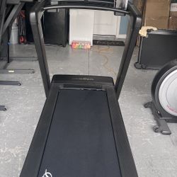 Treadmill Commercial NORDICTRACK 1250 Brand New  Assembled Amazon and Costco price 1500$ Today 900$