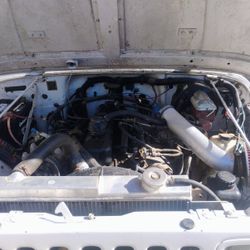 92 Automatic Jeep Yj New Motor Rebuilt Transmission Comes With Extra Doors Extra Off Road Tires Extra Seats No Rusts 200miles Registered Blue Title