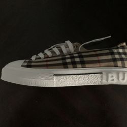 Men's Burberry Shoes!