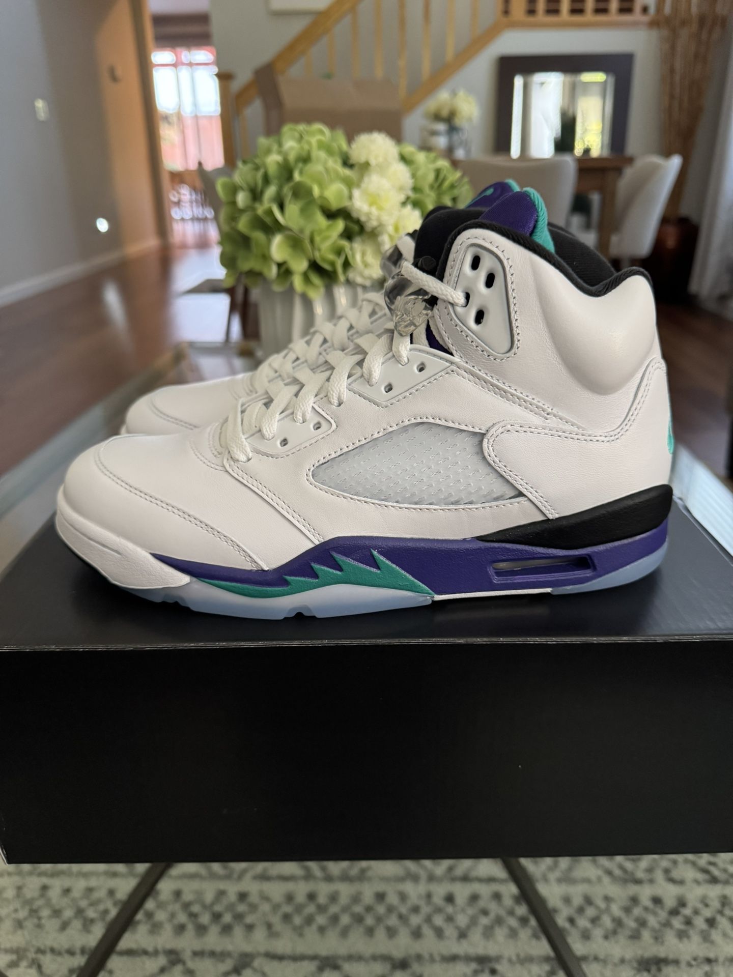 Nike Air Jordan 5 Retro Grape Size 9.5