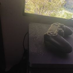 PS4 With 4 Games (played 5 Times)