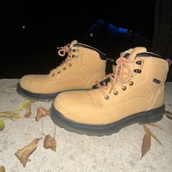 Women’s Size 8