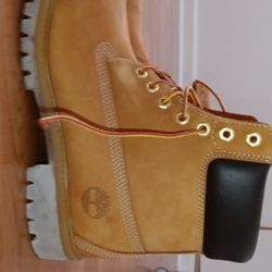 Timberland Boots Size 8.5w