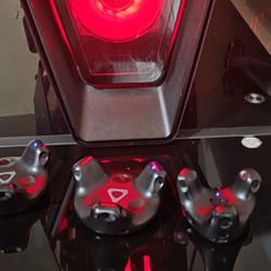 3 Vive Trackers with dongles and 2 off brand slimevr trackers