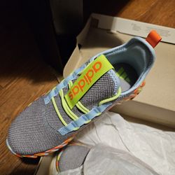 Adidas Nuevos Size 6 1/2