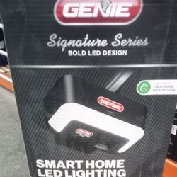 Genie Signature Series  Garage Door Opener 