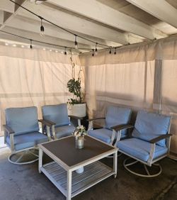 Patio set 5pc/4 swivel and rocking chairs and coffee table/Outdoor Furniture/conversation Set/Cash Only