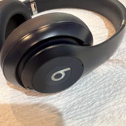Beats Studio3 Wireless Noise Cancelling Headphones - Blue