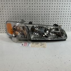 2001 TOYOTA CAMRY RIGHT SIDE HEADLIGHT LAMP DEPO