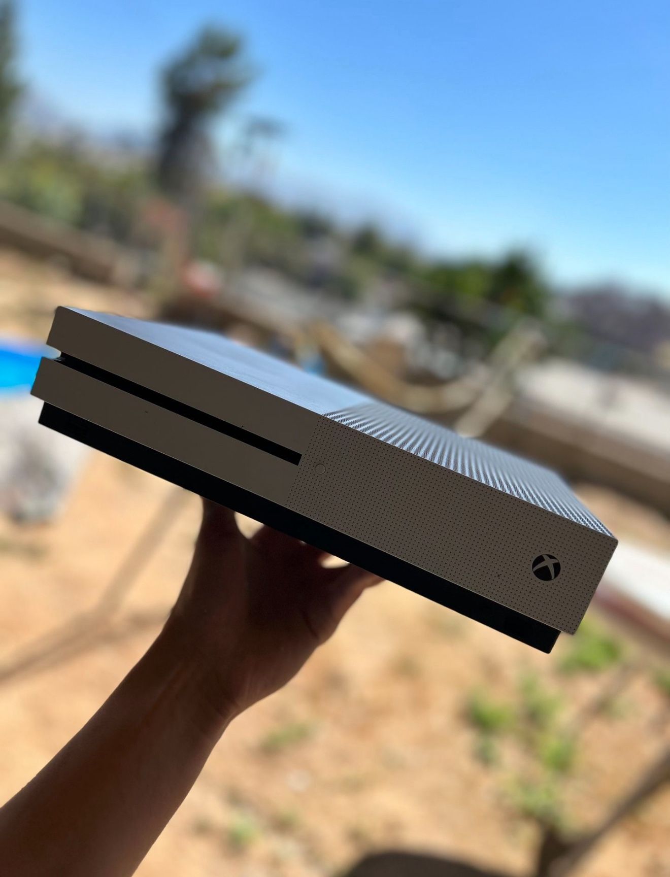 Xbox One S      I NEED GONE!!!!π¨