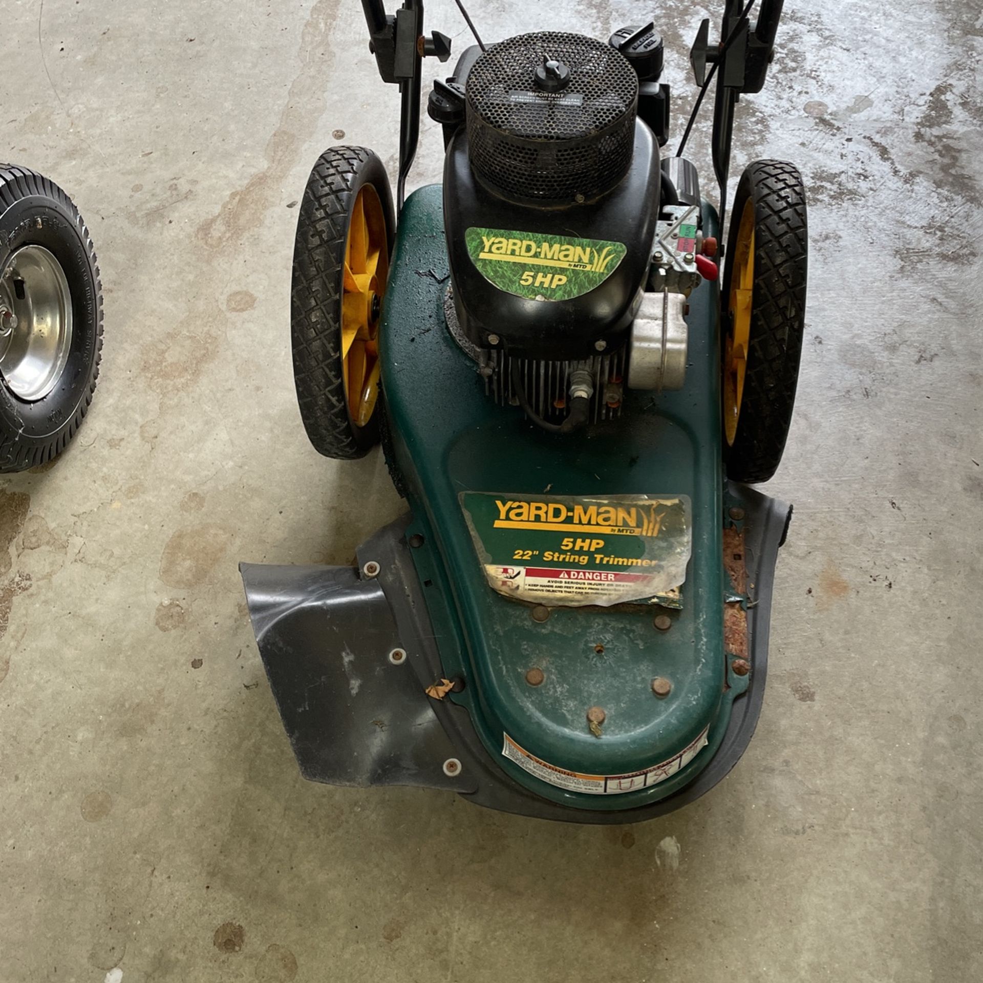 Yard man 22” String Trimmer 5hp for Sale in Snohomish,