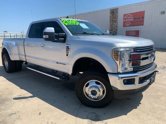 2019 Ford F350 Super Duty Crew Cab