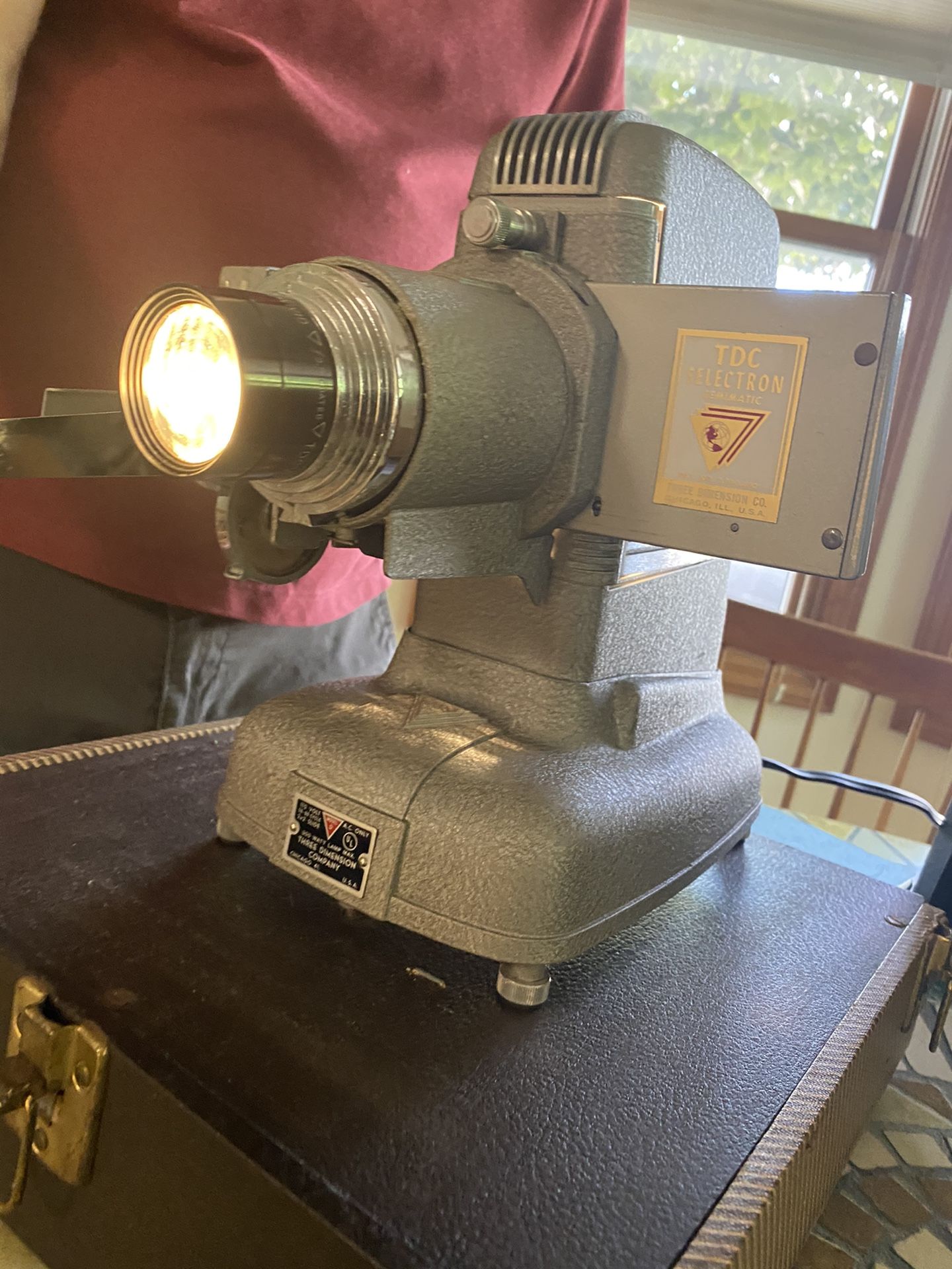 Vintage Working TDC Vivid Selectron Deluxe Projector Art Deco