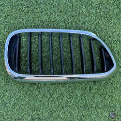 BMW 5 Series Grill 2018-2021, BMW 5 Series Bumper Grill, 5 series  Grille, OEM ORIGINAL BMW PART, right side  