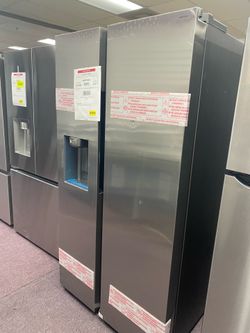 Samsung 27.4 cu. Ft. Side by side Refrigerator with ice -1 year warranty