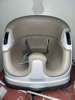Portable baby chair