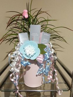 Mary Kay skin care set with FREE delivery🌺