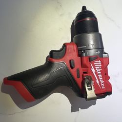 M12 FUEL 12V Lithium-Ion Brushless Cordless 1/2 in. Drill Driver (Tool-Only)