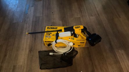 DeWalt cordless power cleaner brand new