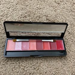 Avon eye Shadow 8 in one 