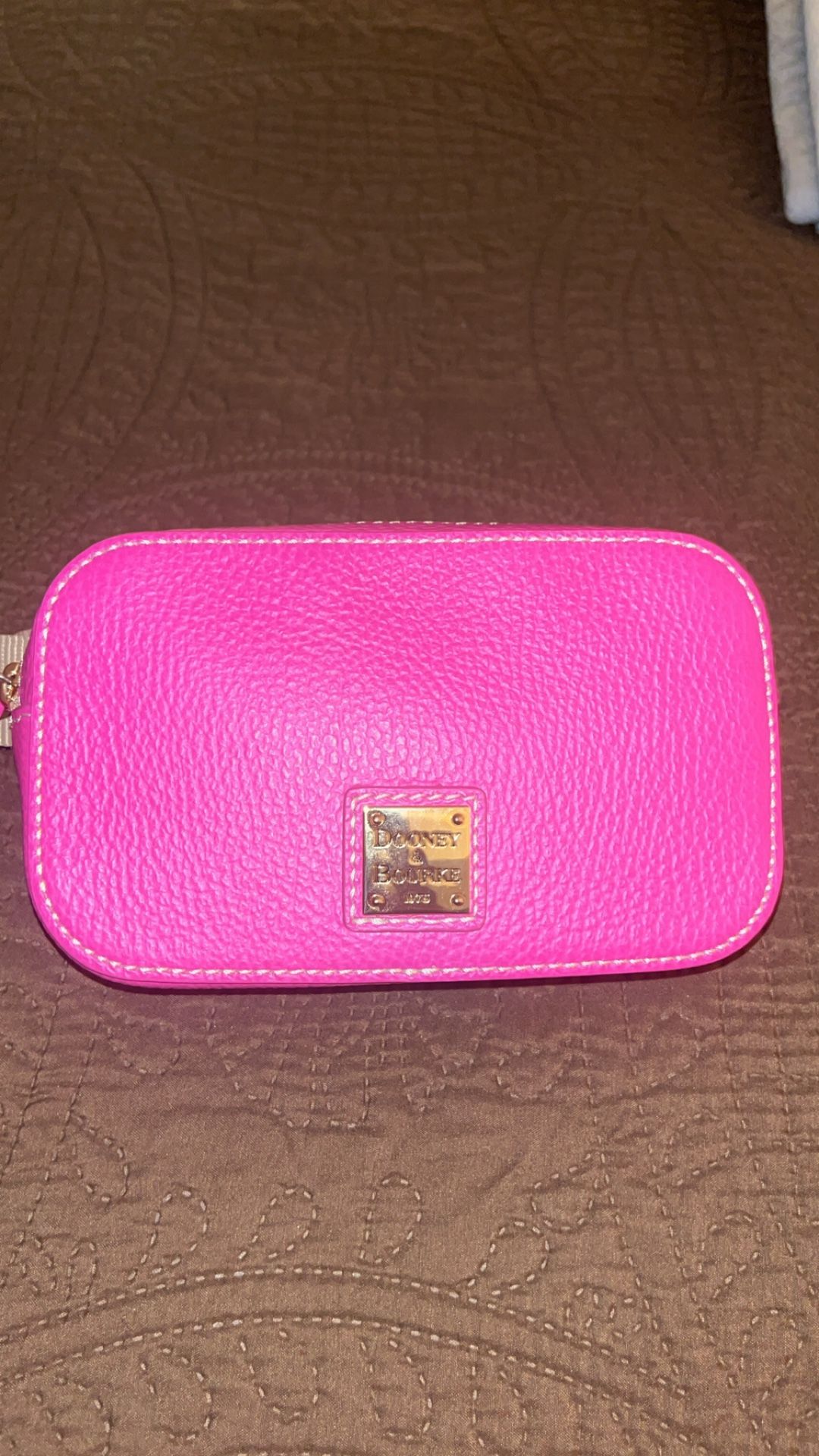 BRAND NEW Dooney & Bourke Lucca Textured Leather Belt Bag