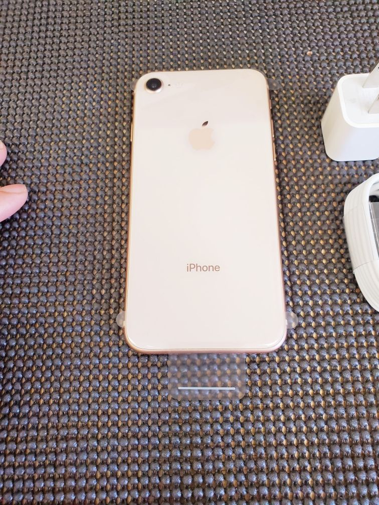 IPHONE 8..64GB UNLOCK FOR ANY SIM