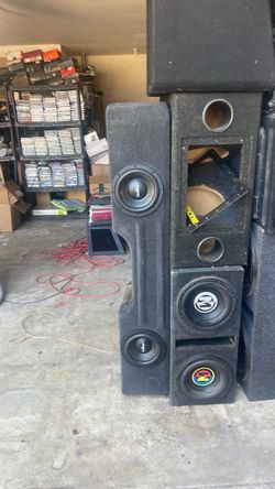 8 inch skar in custom Chevy under the seat box in ported box