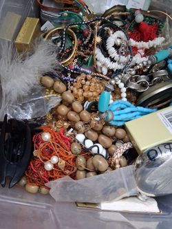 Bag of jewelry Full of stuff.. as seen. Don't ask if it have gold. If it does its your.