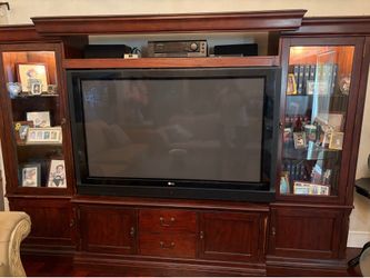 70 TV that works beautifully and with Ruko that makes it a  Smart TV.