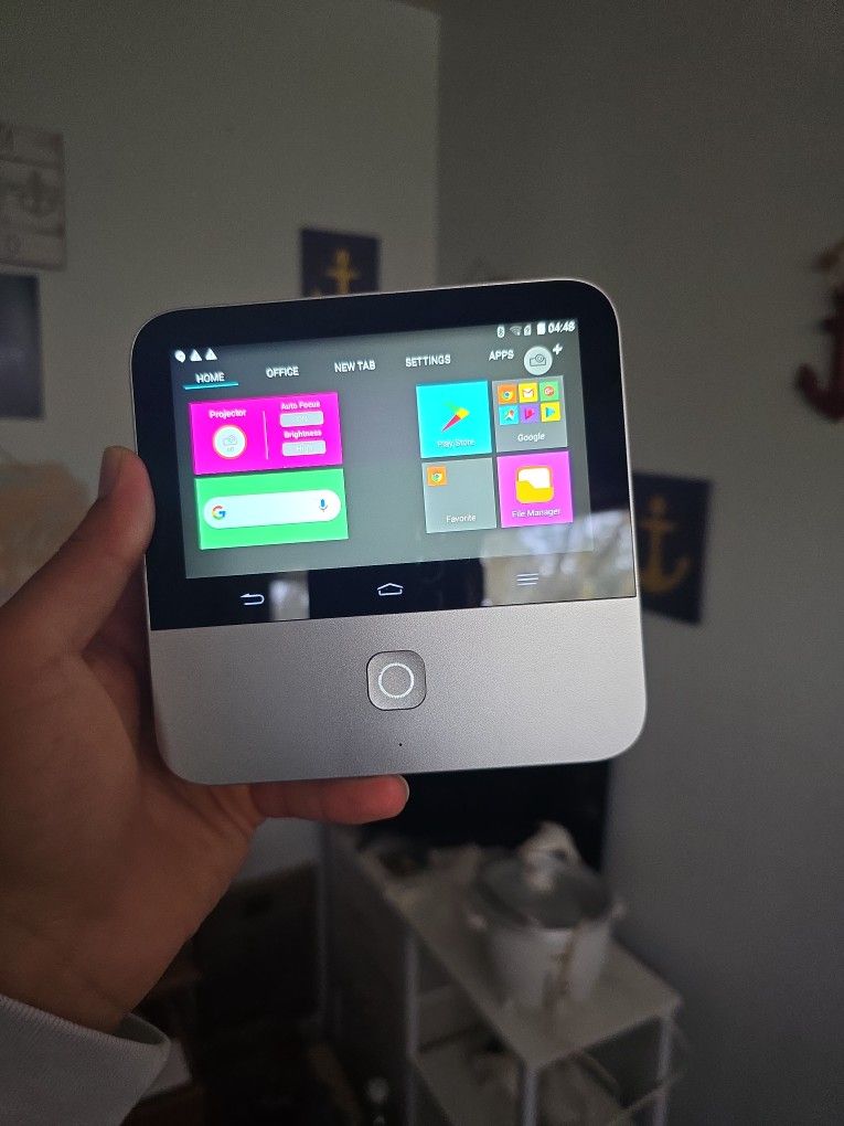 Projector ZTE Android Portable Touchscreen