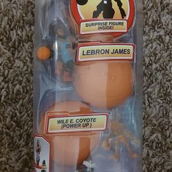Space Jam A New Legacy 4 Pack 2" LeBron James Daffy Duck Lola & 1 Mystery Figure