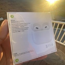 AirPods Gen 3