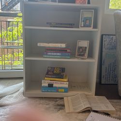 White 3 Case Bookshelf 