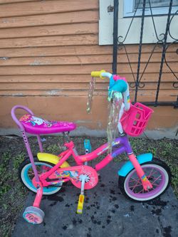 12 "inches Girls bike with training wheels..See All The Pictures