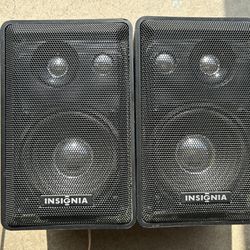 Vintage  Digital Audio, Insignia, Panasonic and Aiwa speakers 