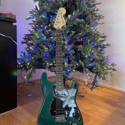 fender squier strat green perfect