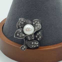 Vintage Brooch Simulated Pearl Black Floral Colorless Rhinestones Jewelry 