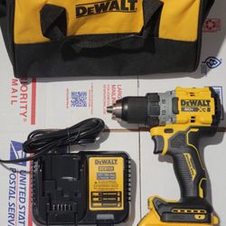 DEWALT DCD800B 20-Volt MAX XR Cordless Compact 1/2 in. Drill/Driver Kit