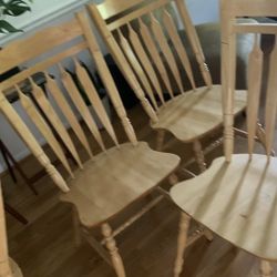 4 Dining Chairs 