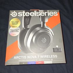 Steelseries Arctis Nova 7