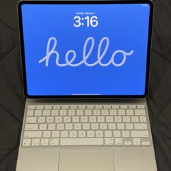 M4 iPad Pro 13” Silver + Magic Keyboard 13” Silver