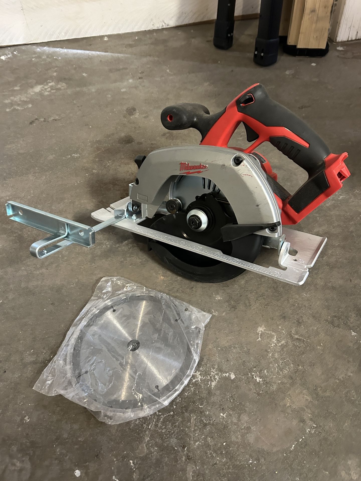 Milwaukee Table Saw