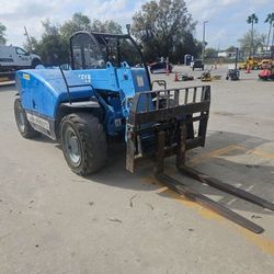 Genie 5519 Reach Forklift
