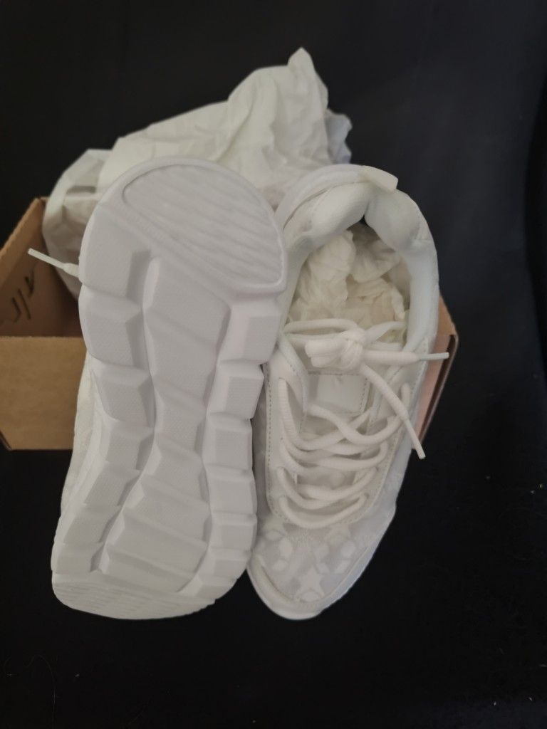 Tennis Shoes
