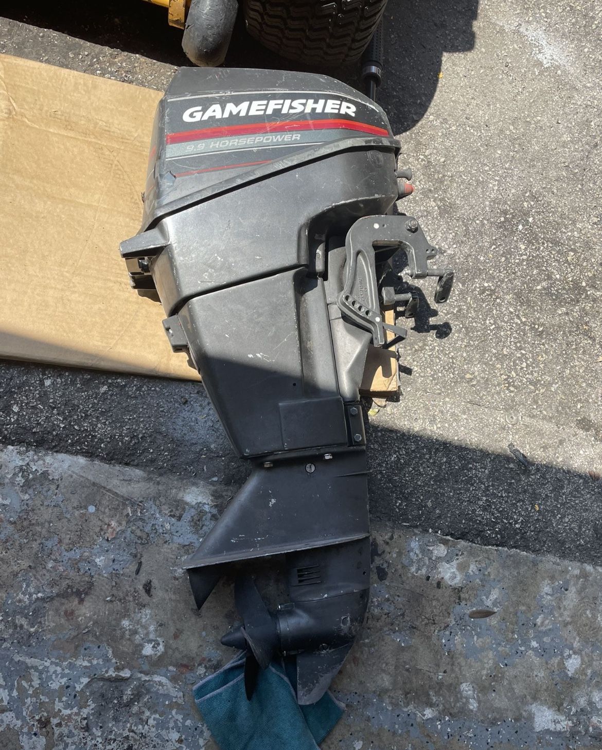 Gamefisher 9.9hp Jon Boat Motor Tiller Handle for Sale in Pompano Beach