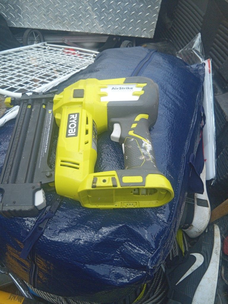 Ryobi P320vn 18v 18gauge Nailer Tool Only
